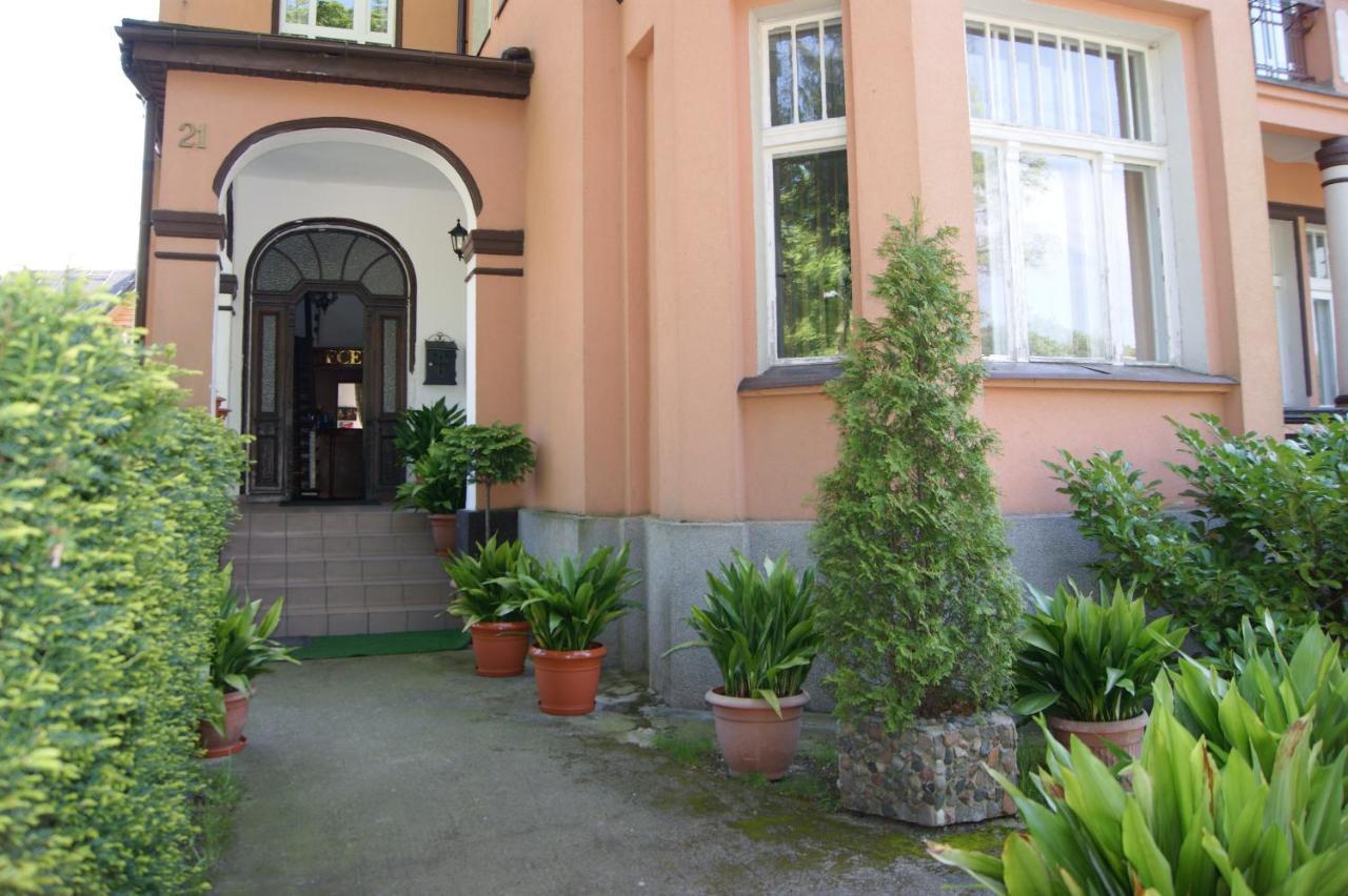 Palacyk Srebrna Fala Miedzyzdroje Exterior photo